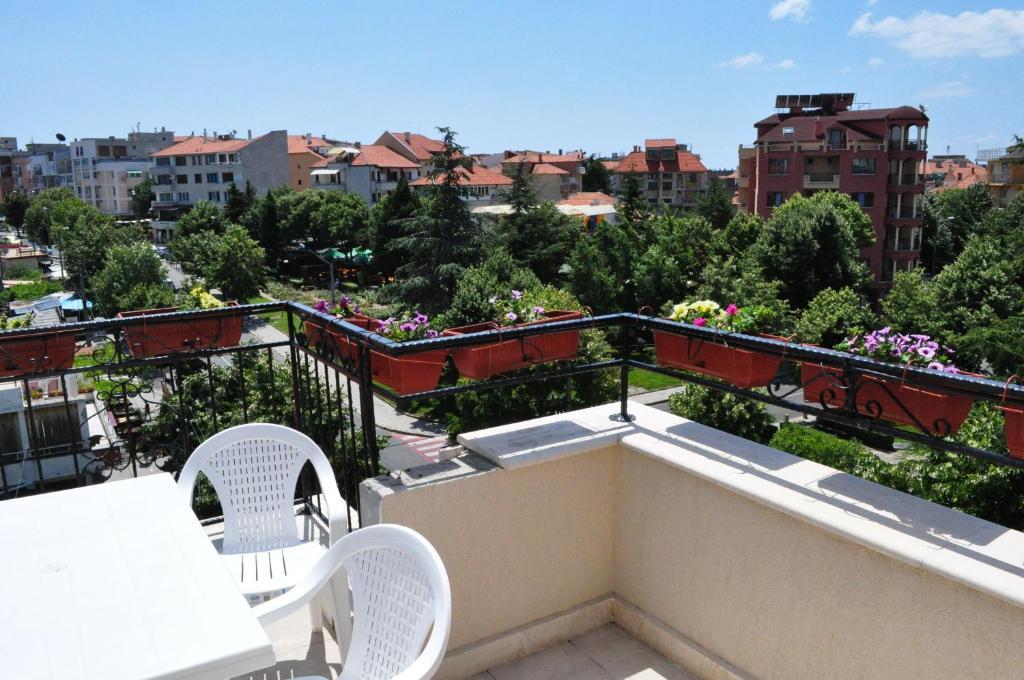 St. George Apartments 네세부르 객실 사진