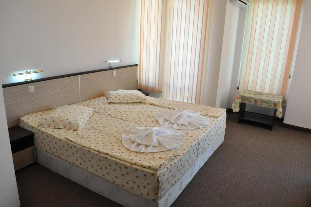 St. George Apartments 네세부르 객실 사진