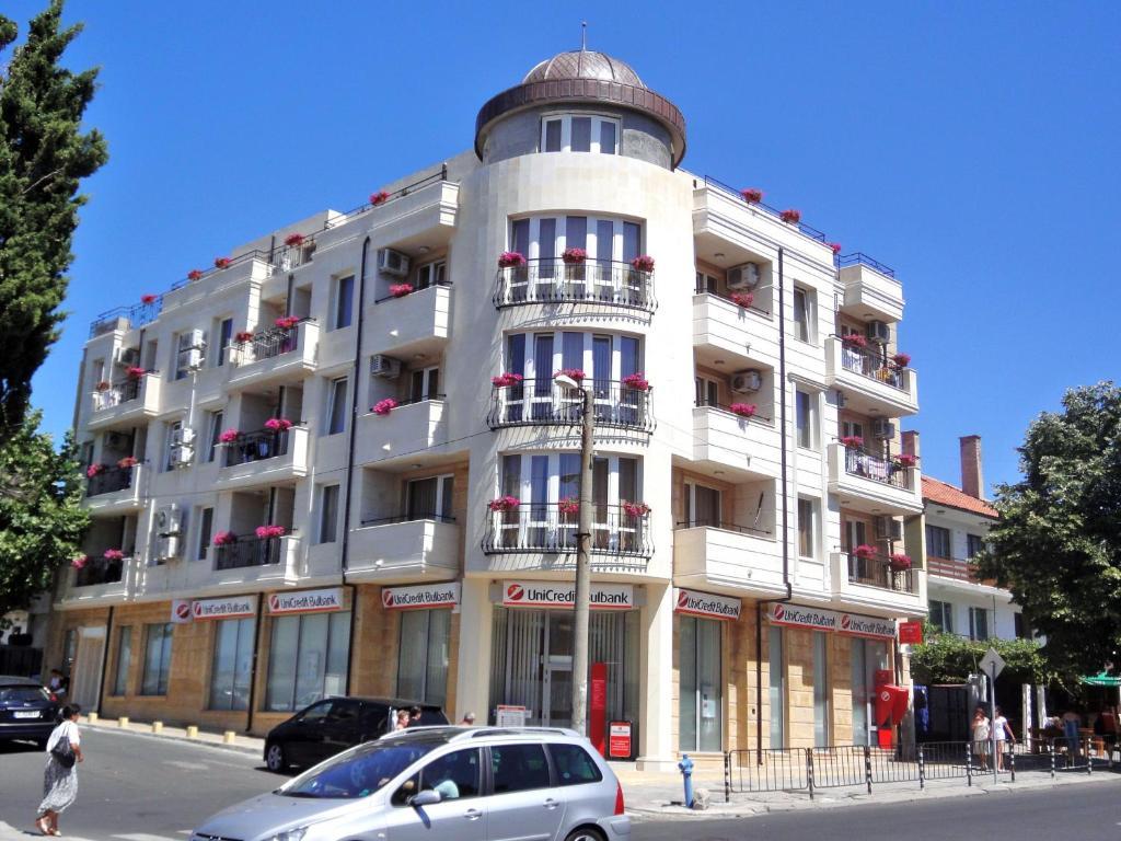 St. George Apartments 네세부르 외부 사진